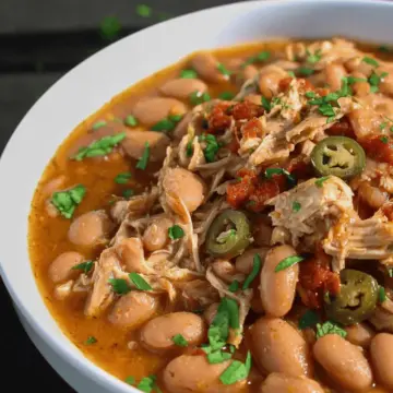 Jalapeño Beans with Shredded Chicken