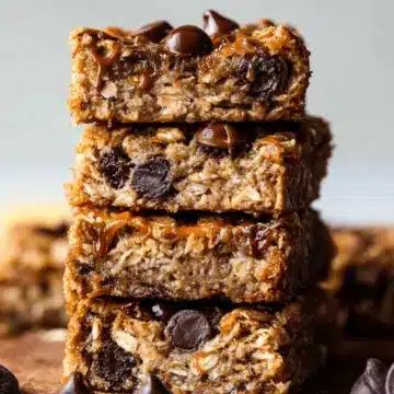 Peanut Butter Banana Chocolate Chip Oatmeal Bars