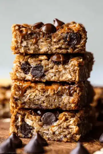 Peanut Butter Banana Chocolate Chip Oatmeal Bars