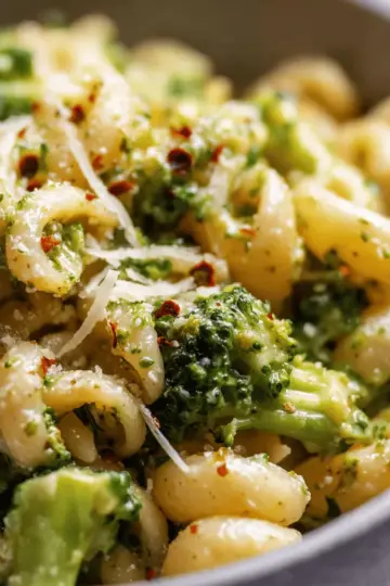 Really Quick Broccoli Pasta