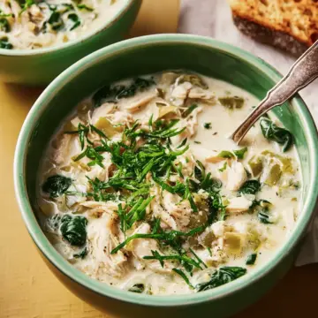 Slow-Cooker Spinach & Artichoke Chicken Soup