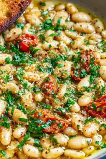 15-Minute Garlic Parmesan White Beans Recipe