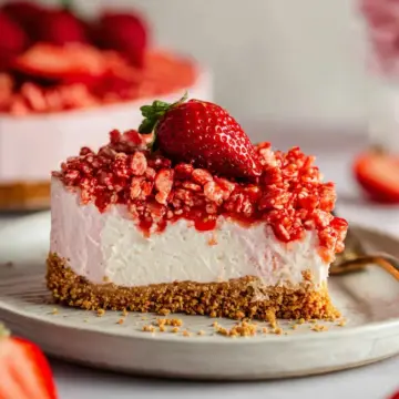 No-Bake Strawberry Crunch Cheesecake